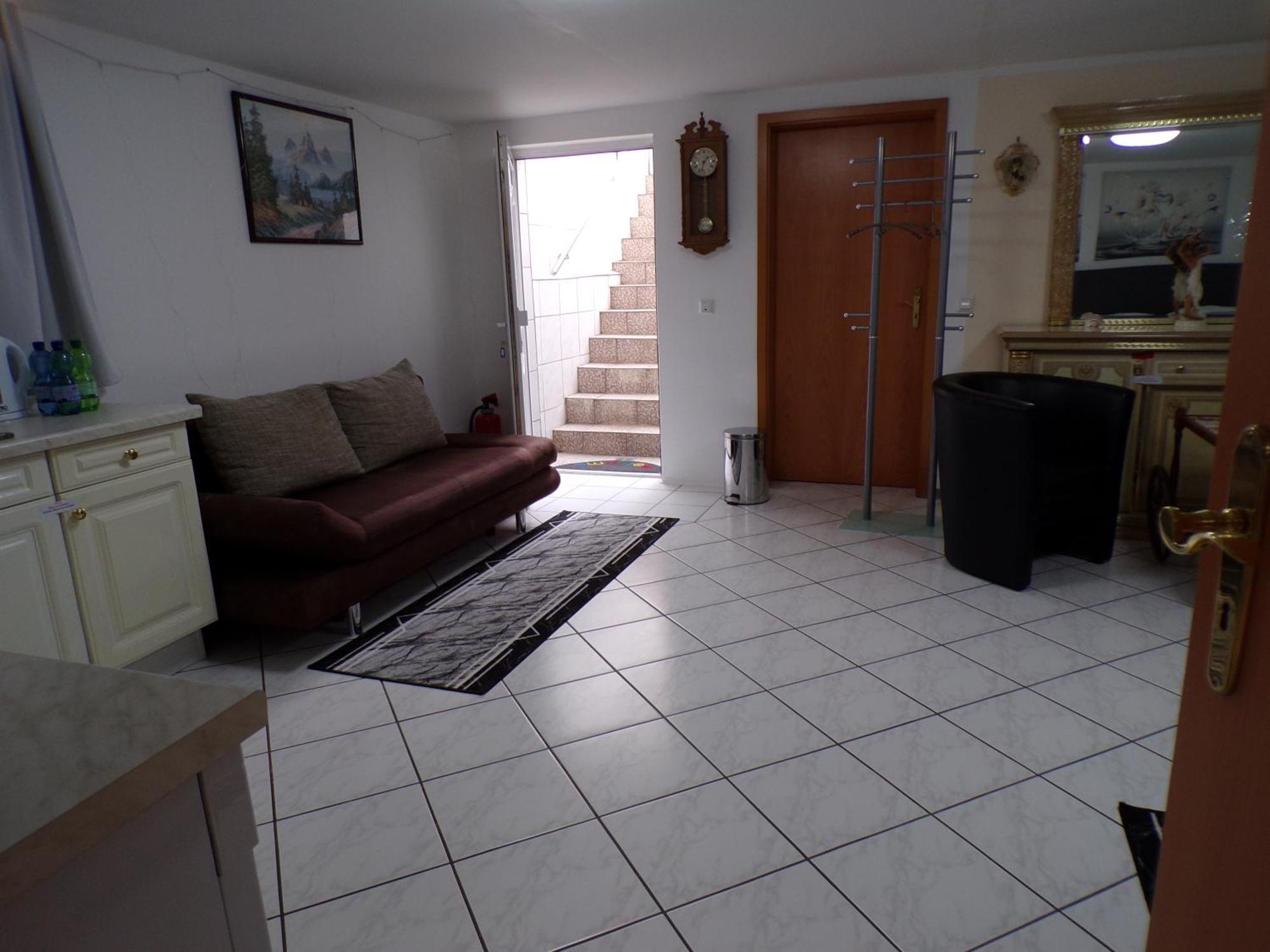 J.e. Apartament